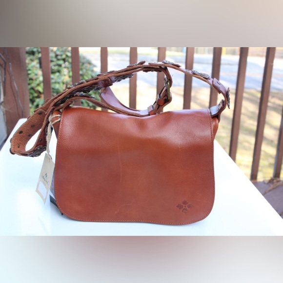 NWT Patricia Nash Italian leather saddle bag - Picture 2 of 16